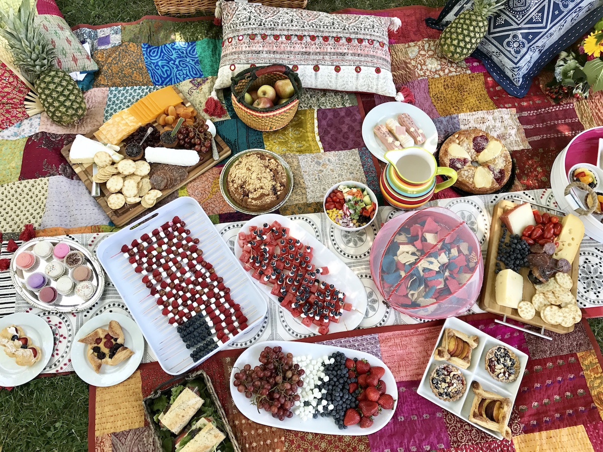 5 tips on planning summer picnic, Tel Aviv couture