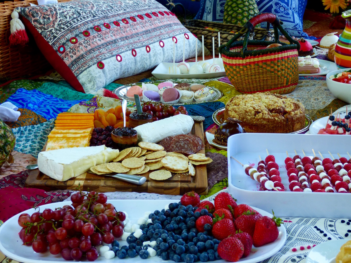 Food for a summer picnic, Tel Aviv couture