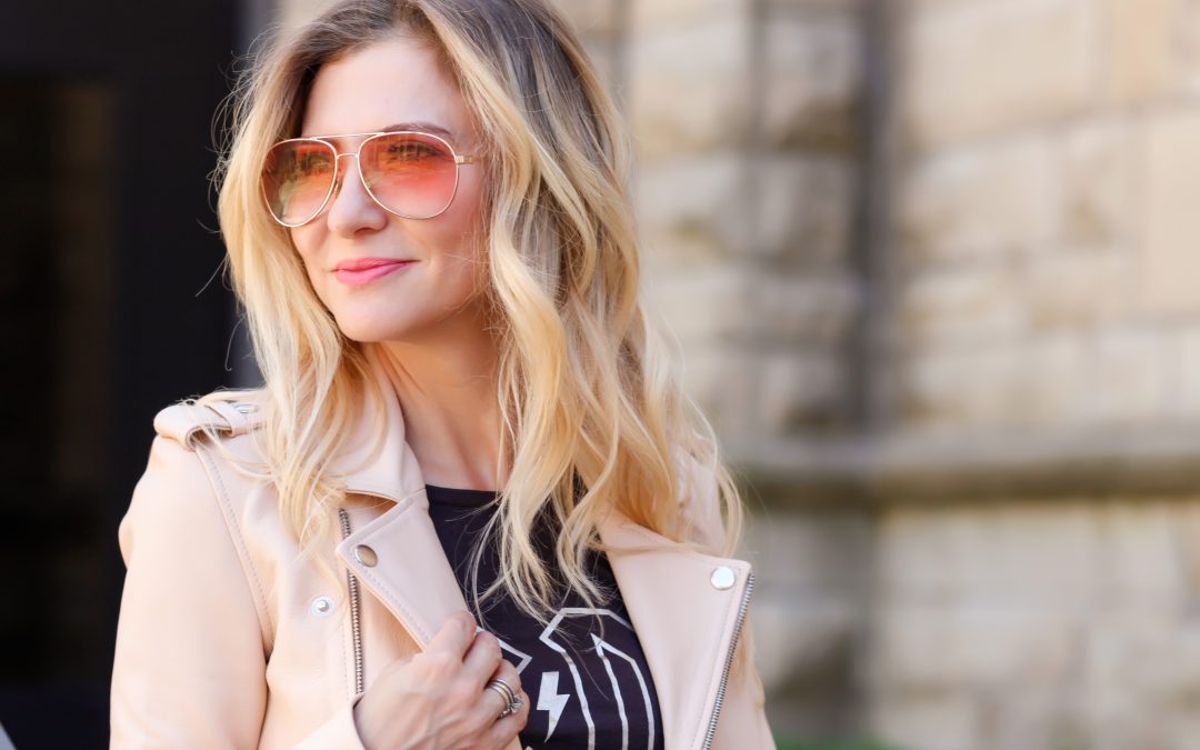 HOW TO STYLE A GRAPHIC TEE LIKE A PRO