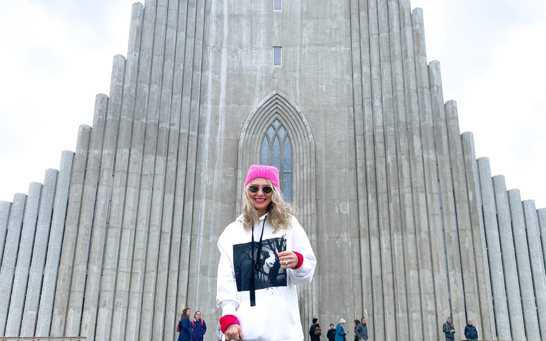 TRAVEL STYLE GUIDE: WHAT TO WEAR IN ICELAND