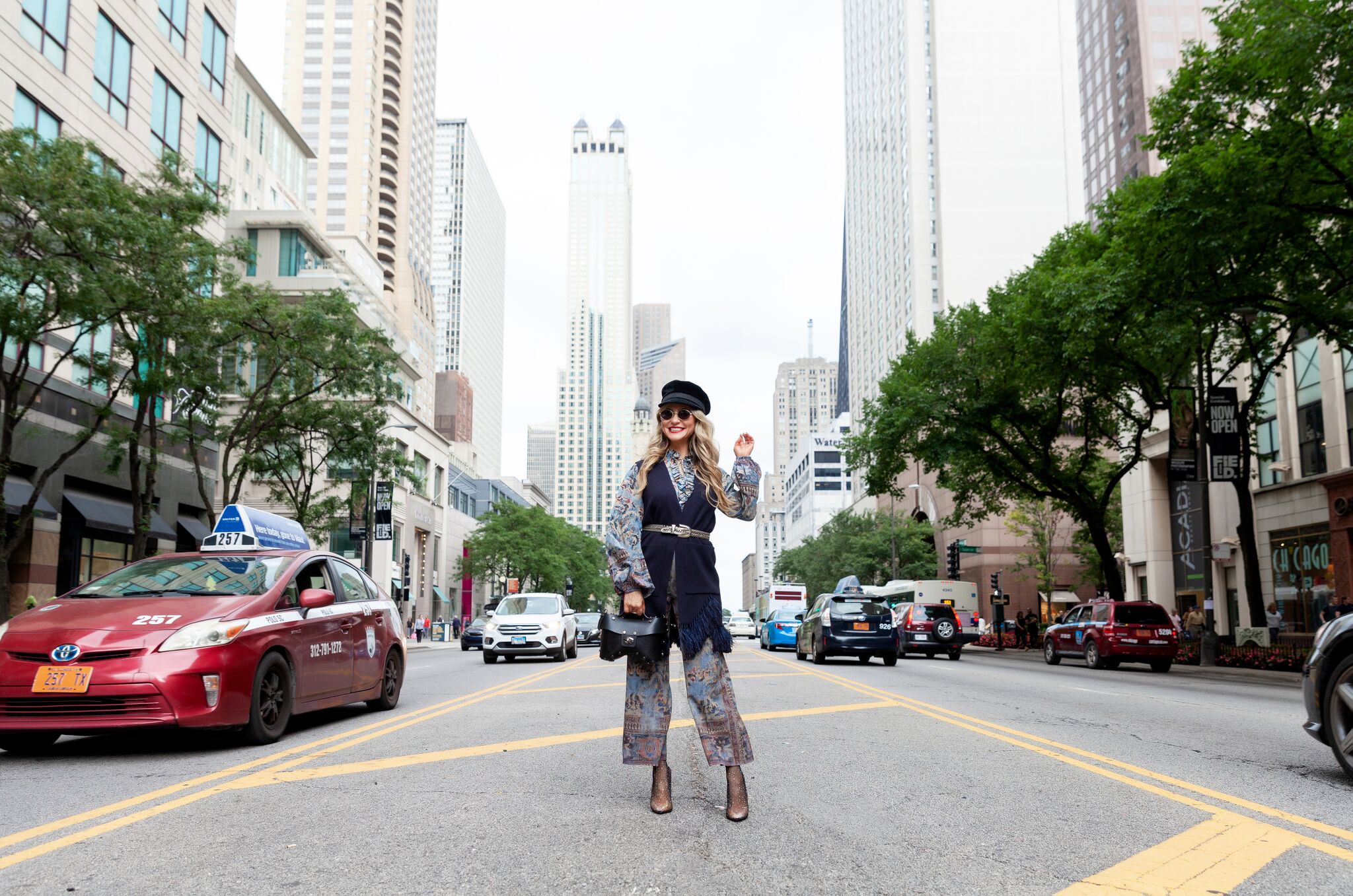 STATEMENT VEST STREET STYLE