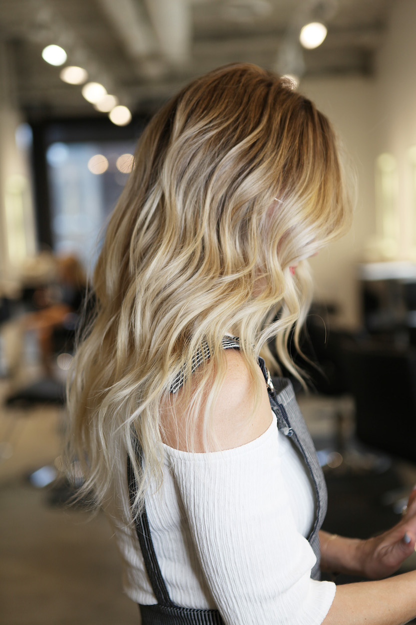 blonde wavy hairstyles