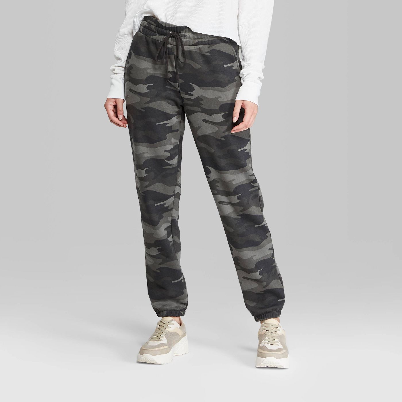 TARGET CAMO JOGGERS